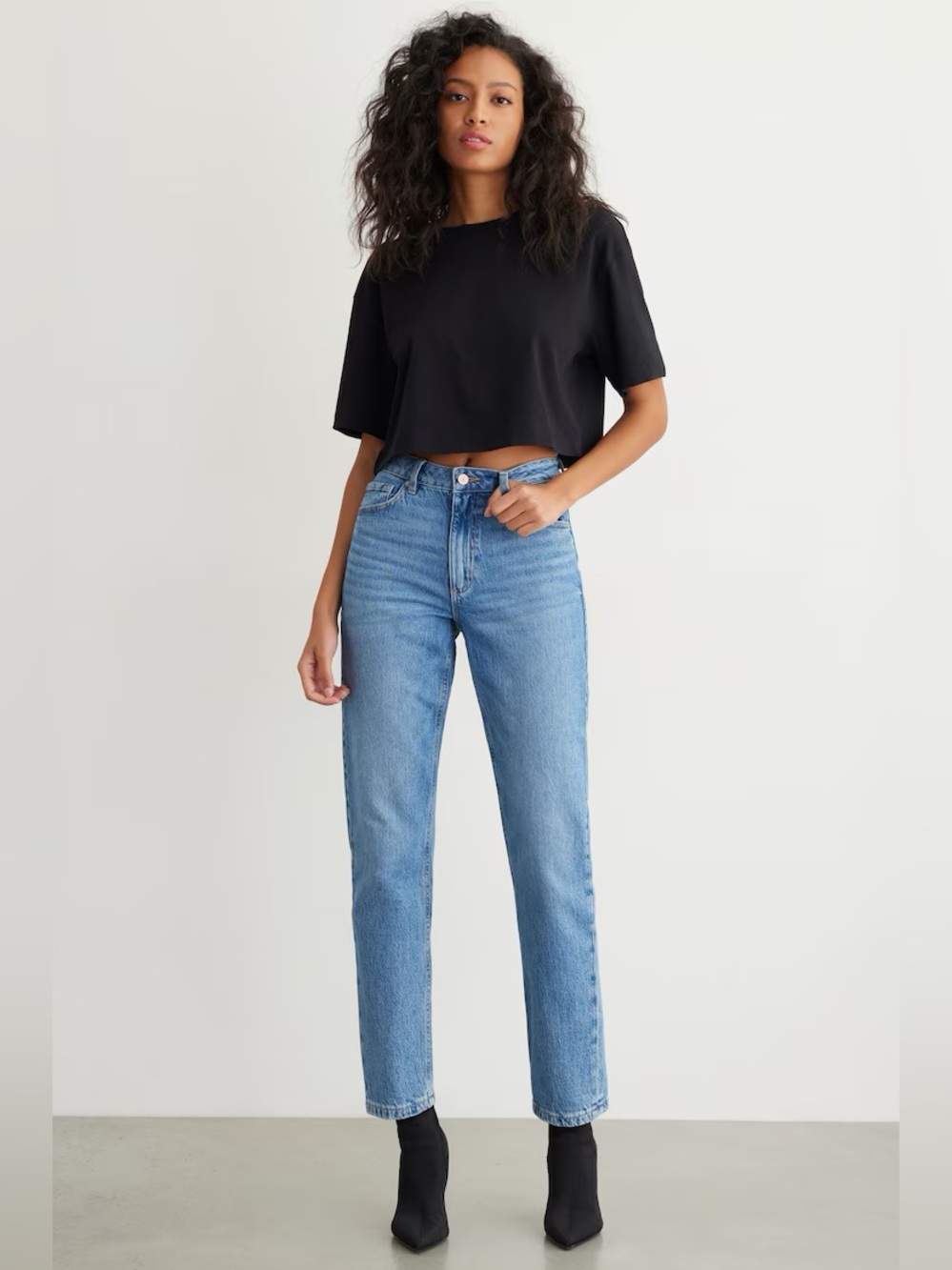 DYNAMITE - CLAUDIA MOM JEAN. High Rise. Size: 10